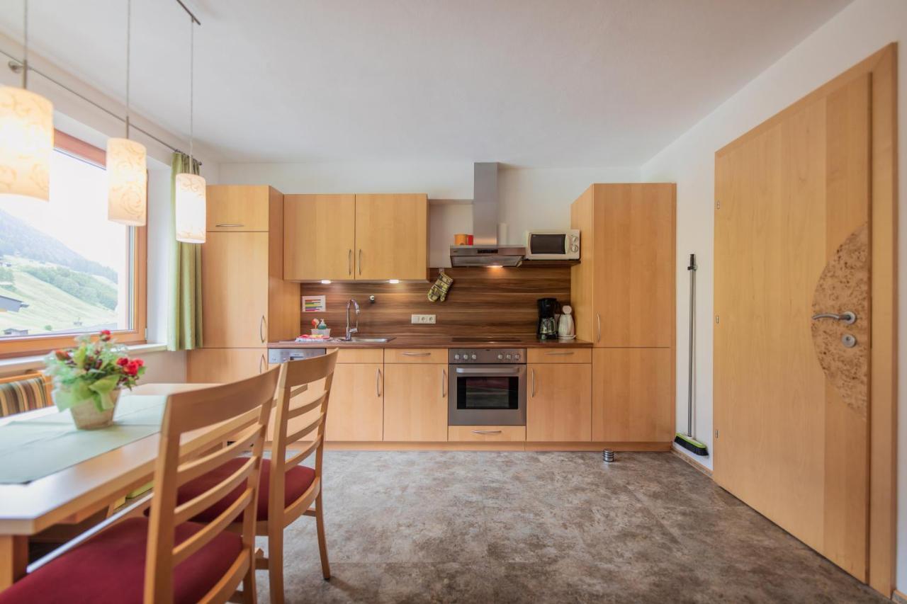 Haus Rosmarie Apartment นอยชติฟ อิม ชตูไปทัล ภายนอก รูปภาพ