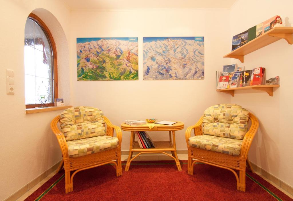 Haus Rosmarie Apartment นอยชติฟ อิม ชตูไปทัล ภายนอก รูปภาพ